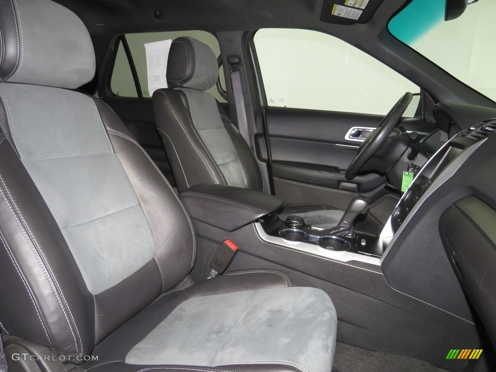 2015 Explorer XLT 4WD - Ingot Silver / Charcoal Black photo #35