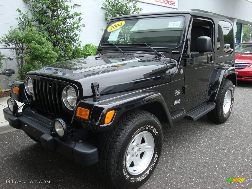 2004 Wrangler Sahara 4x4 - Black / Khaki photo #3
