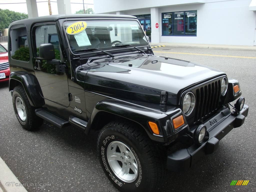2004 Wrangler Sahara 4x4 - Black / Khaki photo #7
