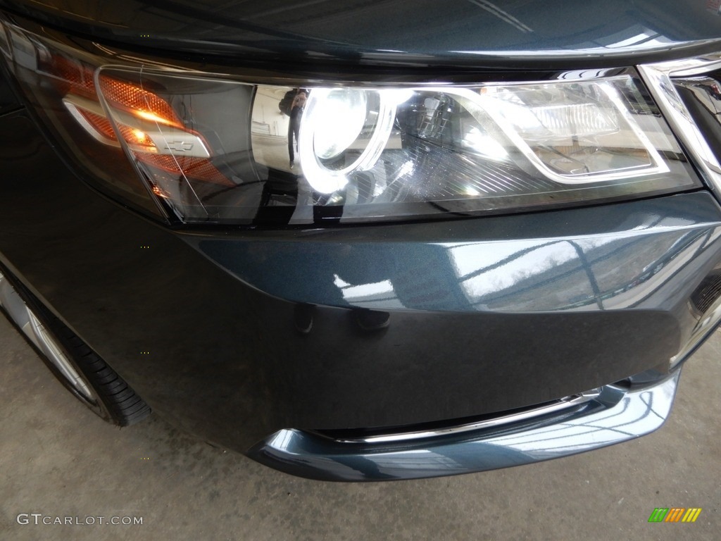 2018 Impala Premier - Graphite Metallic / Jet Black/Light Wheat photo #2