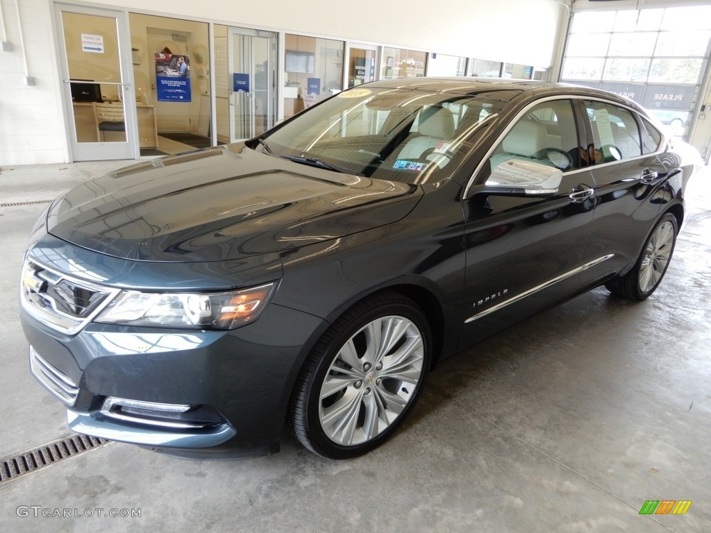 2018 Impala Premier - Graphite Metallic / Jet Black/Light Wheat photo #9