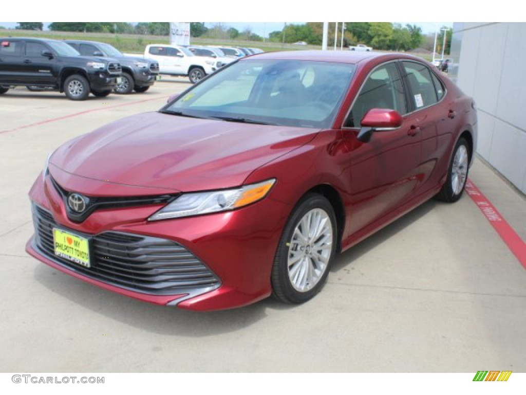 2019 Camry XLE - Ruby Flare Pearl / Black photo #4