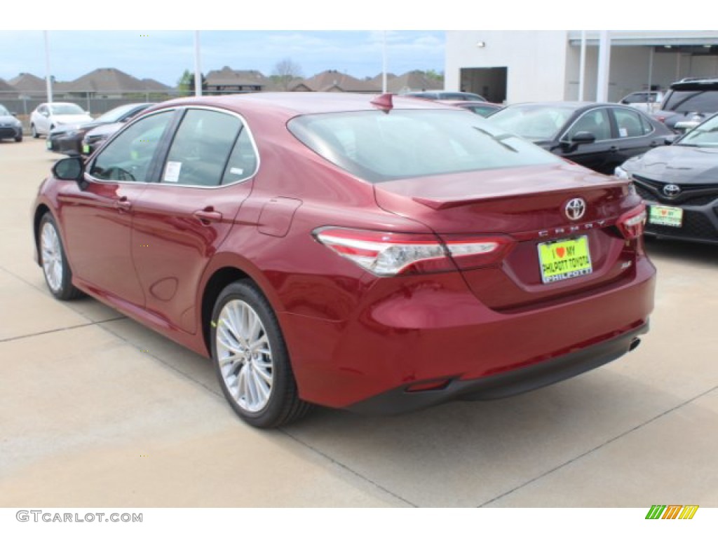 2019 Camry XLE - Ruby Flare Pearl / Black photo #6