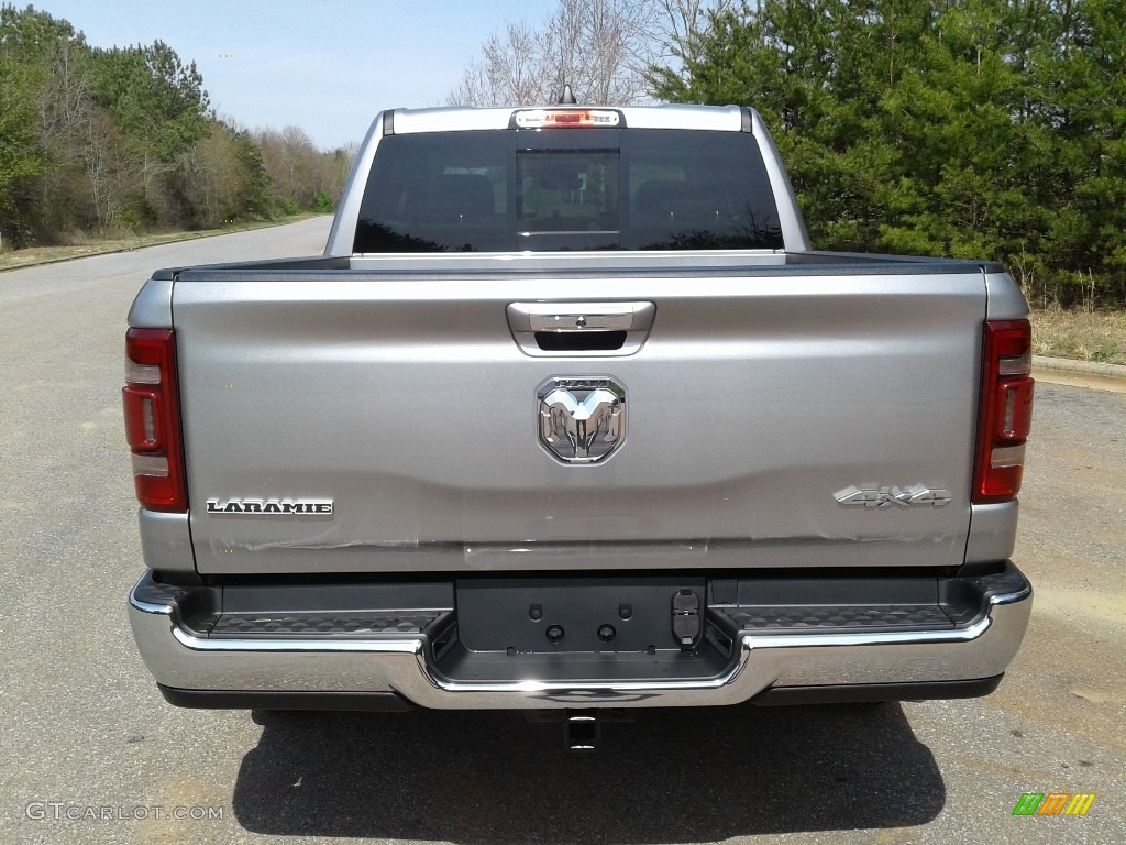 2019 1500 Laramie Crew Cab 4x4 - Billett Silver Metallic / Mountain Brown/Light Frost Beige photo #7