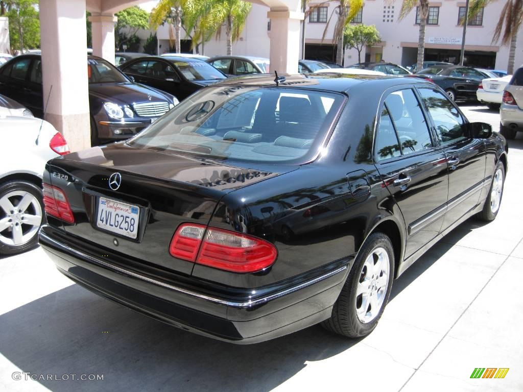 2002 E 320 Sedan - Black / Charcoal photo #3