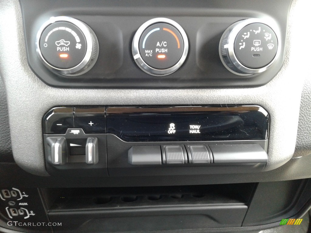 2019 Ram 2500 Tradesman Crew Cab 4x4 Controls Photo #132712294