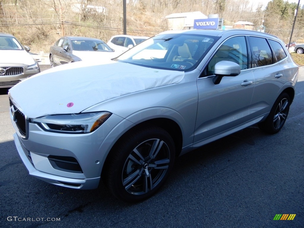 Bright Silver Metallic 2019 Volvo XC60 T6 AWD Momentum Exterior Photo #132717304