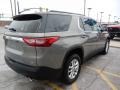 Pepperdust Metallic - Traverse LT AWD Photo No. 4