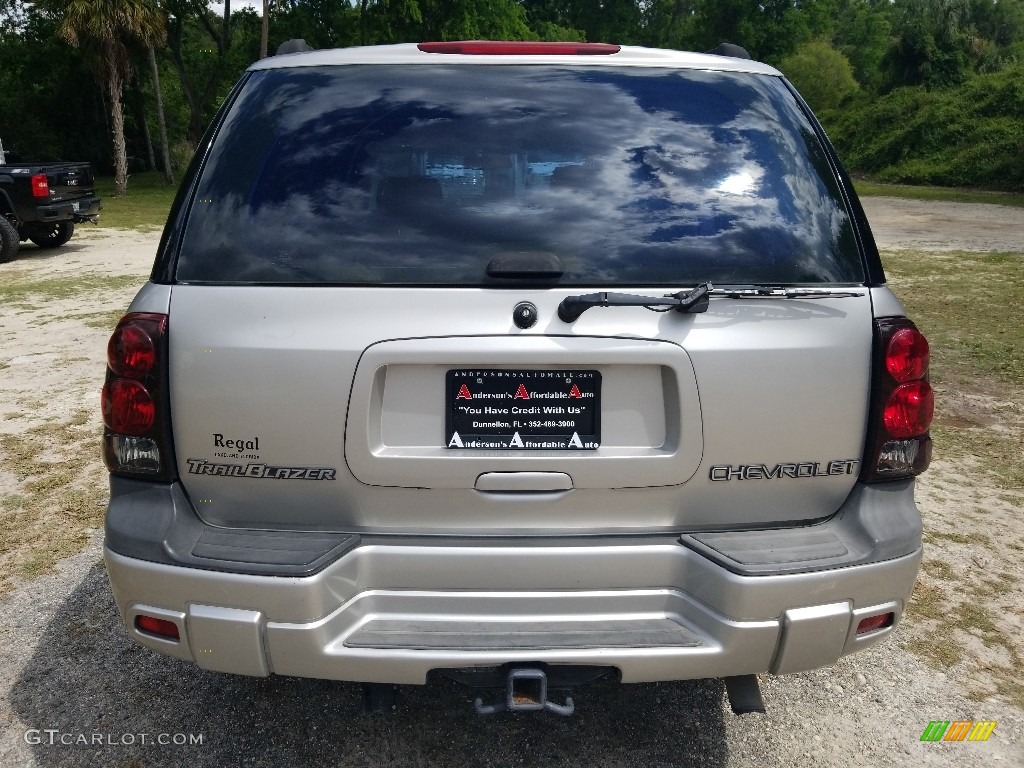 2004 TrailBlazer LS - Dark Gray Metallic / Medium Pewter photo #4