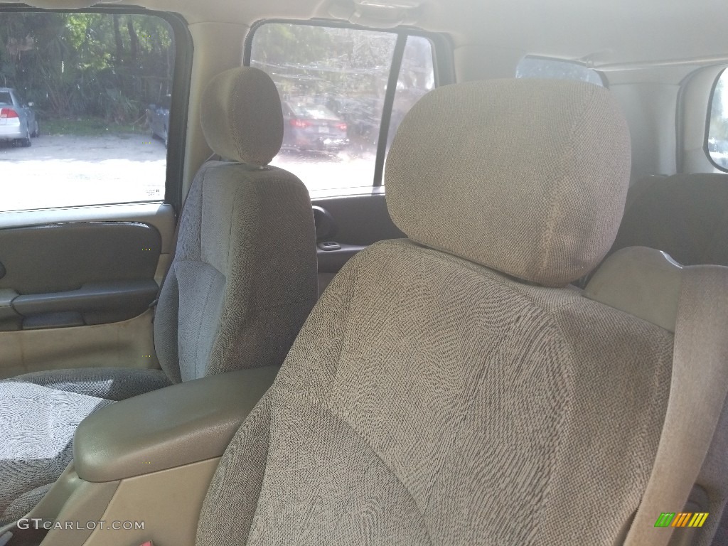 2004 TrailBlazer LS - Dark Gray Metallic / Medium Pewter photo #11