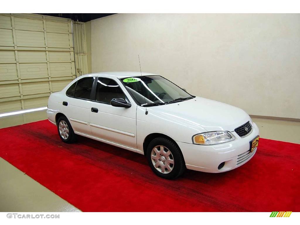 2001 Sentra XE - Avalanche White / Sand photo #1