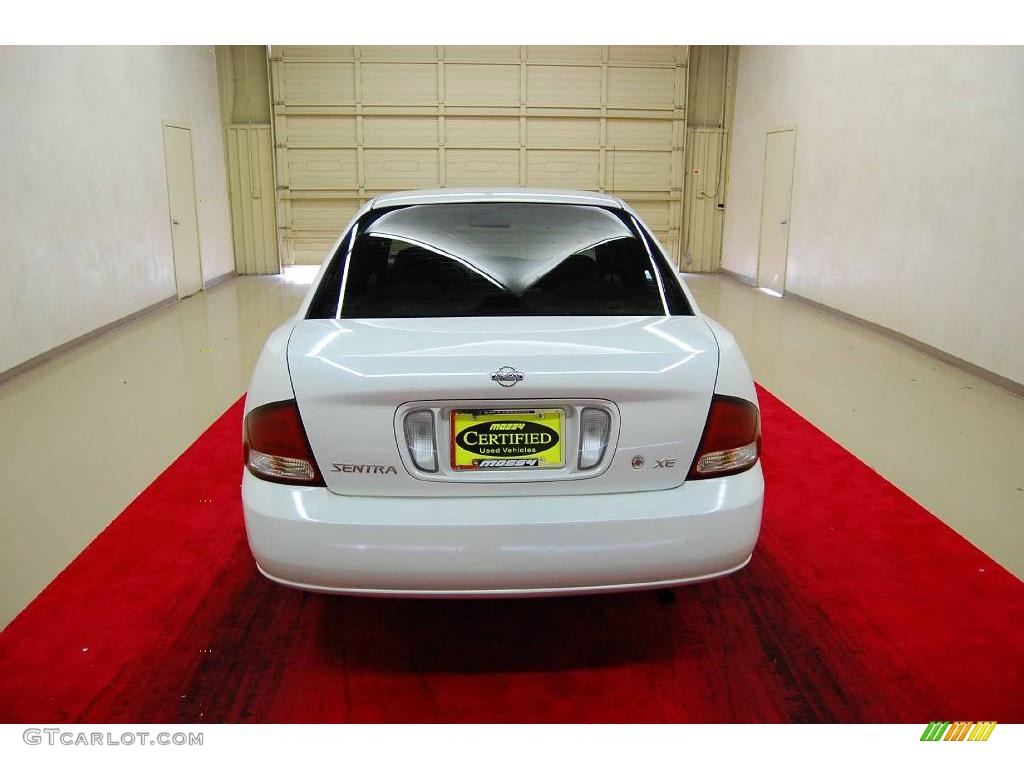 2001 Sentra XE - Avalanche White / Sand photo #5