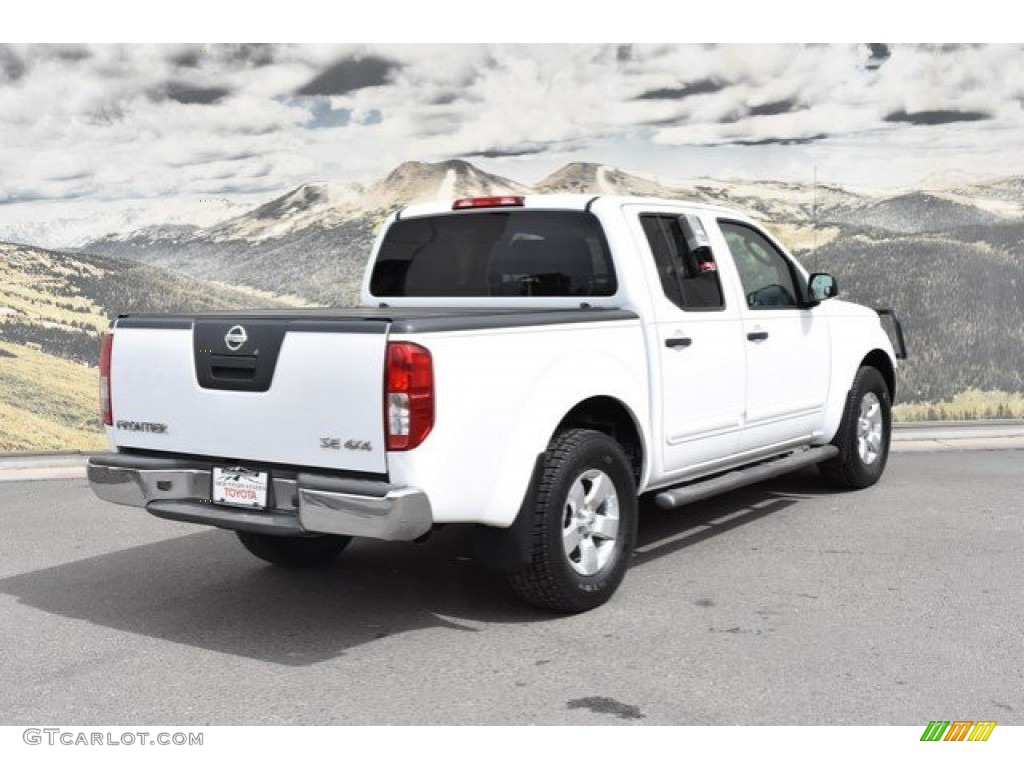 2009 Frontier SE Crew Cab 4x4 - Avalanche White / Steel photo #3