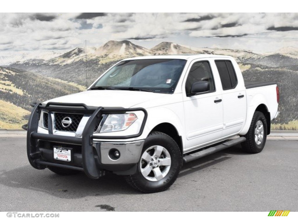 2009 Frontier SE Crew Cab 4x4 - Avalanche White / Steel photo #5