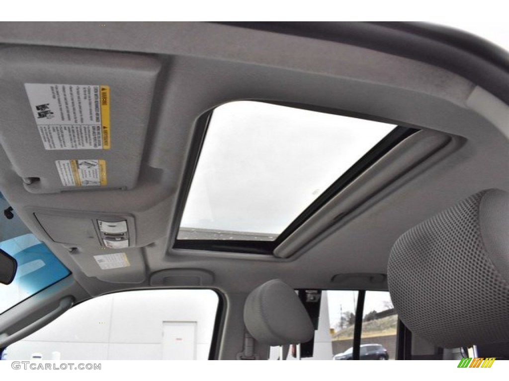 2009 Frontier SE Crew Cab 4x4 - Avalanche White / Steel photo #14