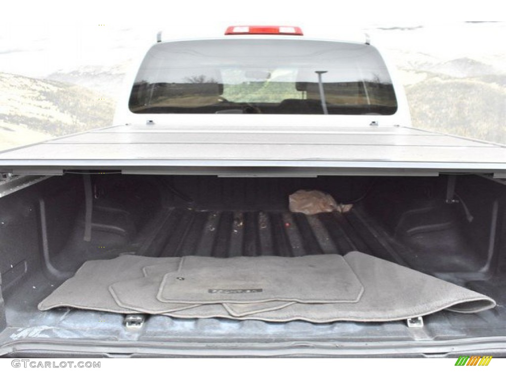 2009 Frontier SE Crew Cab 4x4 - Avalanche White / Steel photo #27