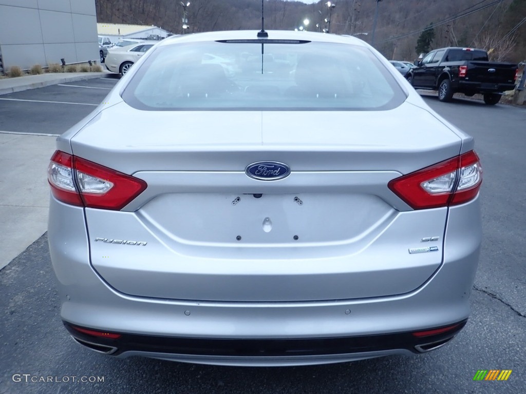 2016 Fusion SE AWD - Ingot Silver Metallic / Charcoal Black photo #3