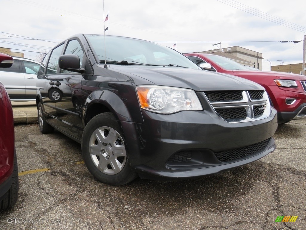 2012 Grand Caravan SE - Dark Charcoal Pearl / Black/Light Graystone photo #1