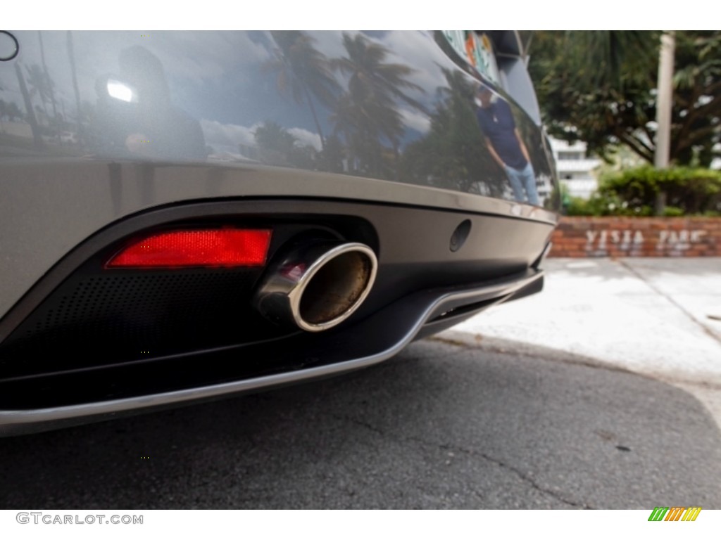 2015 Aston Martin DB9 Coupe Exhaust Photos