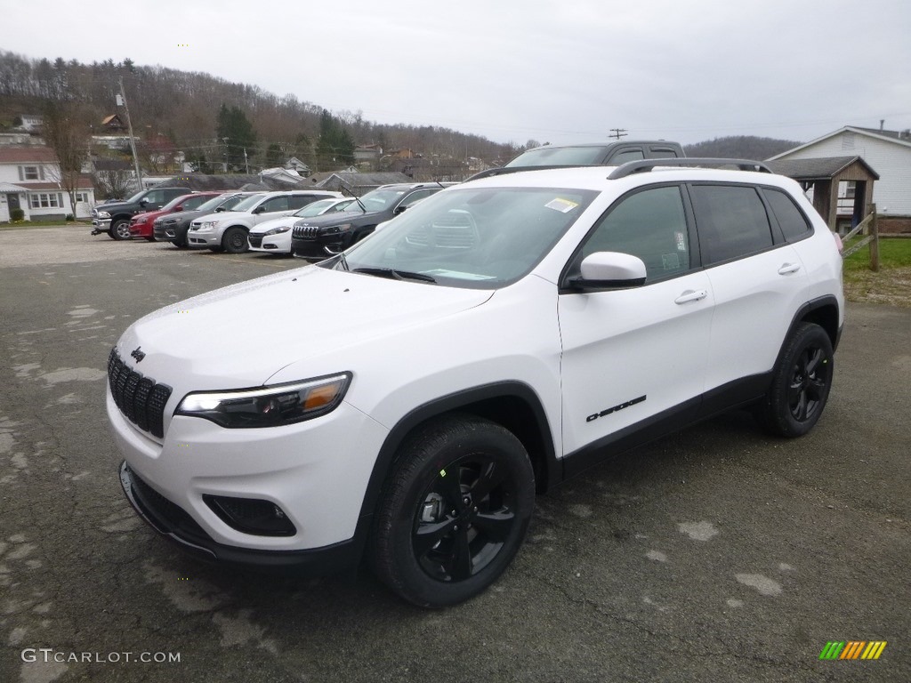 2019 Cherokee Latitude Plus 4x4 - Bright White / Black photo #1