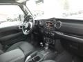Sting-Gray - Wrangler Unlimited Sahara 4x4 Photo No. 11