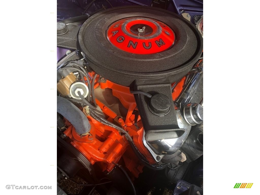 1970 Dodge Challenger R/T Convertible Engine Photos