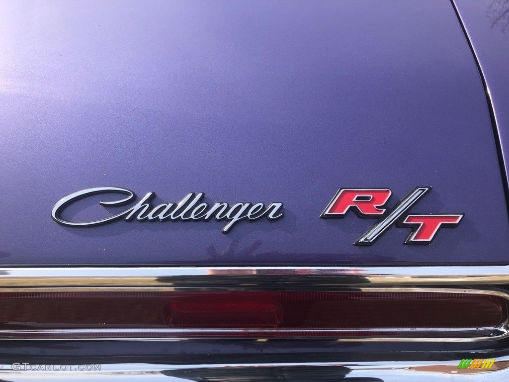 1970 Challenger R/T Convertible - Plum Crazy / Black photo #13