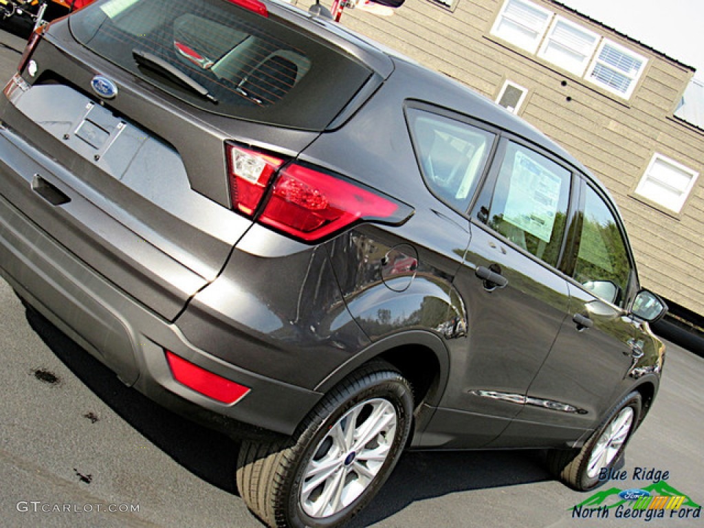 2019 Escape S - Magnetic / Chromite Gray/Charcoal Black photo #31