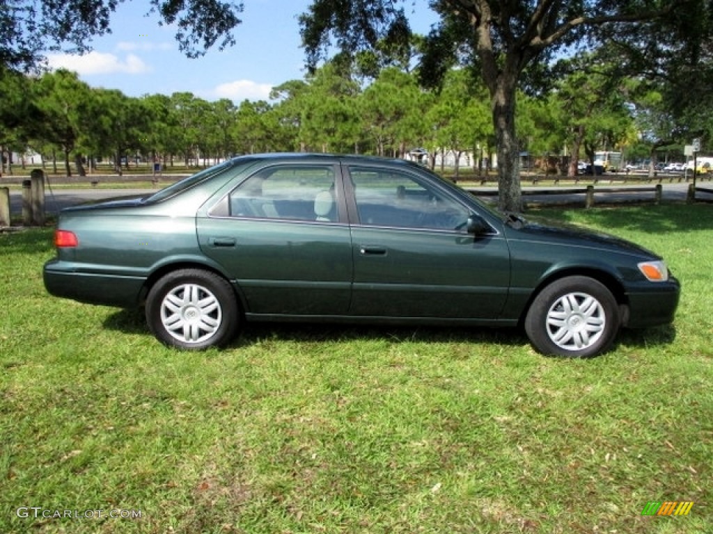 2001 Camry LE - Woodland Pearl / Oak photo #3