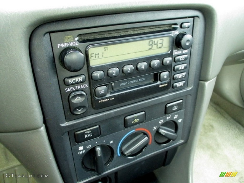 2001 Camry LE - Woodland Pearl / Oak photo #20