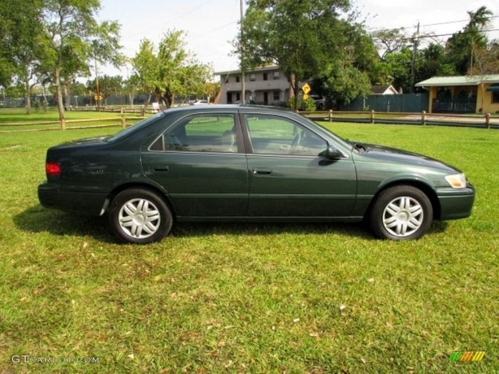 2001 Camry LE - Woodland Pearl / Oak photo #25