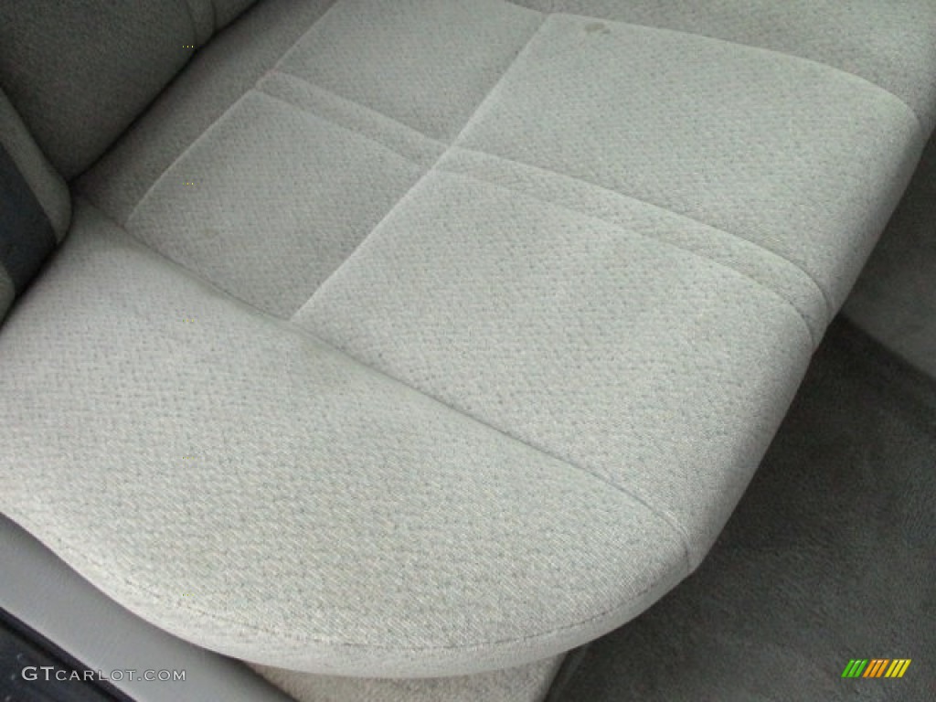 2001 Camry LE - Woodland Pearl / Oak photo #28
