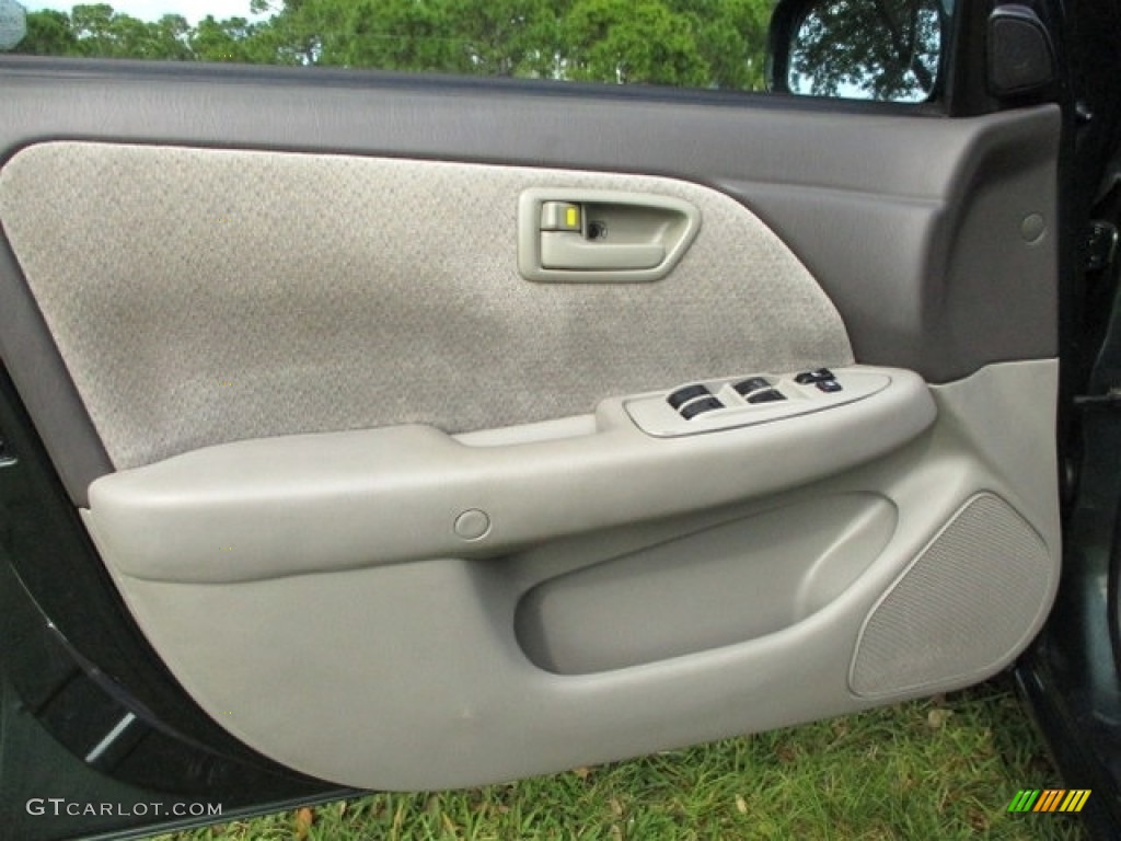 2001 Camry LE - Woodland Pearl / Oak photo #32