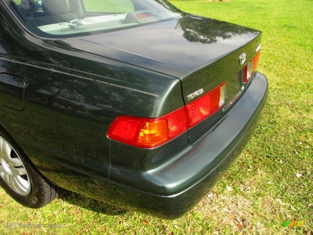 2001 Camry LE - Woodland Pearl / Oak photo #55