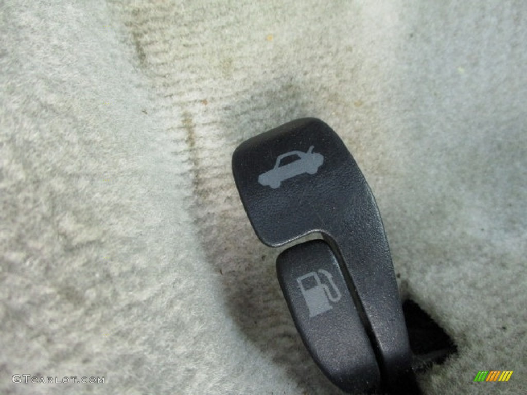 2001 Camry LE - Woodland Pearl / Oak photo #57