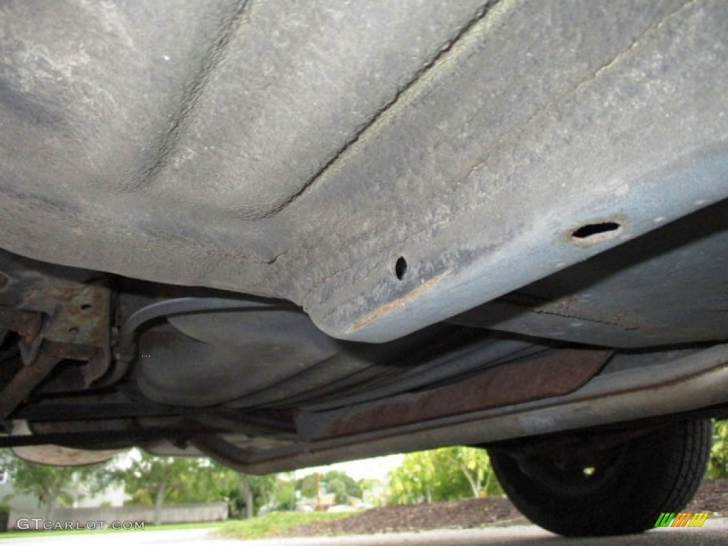 2001 Camry LE - Woodland Pearl / Oak photo #68