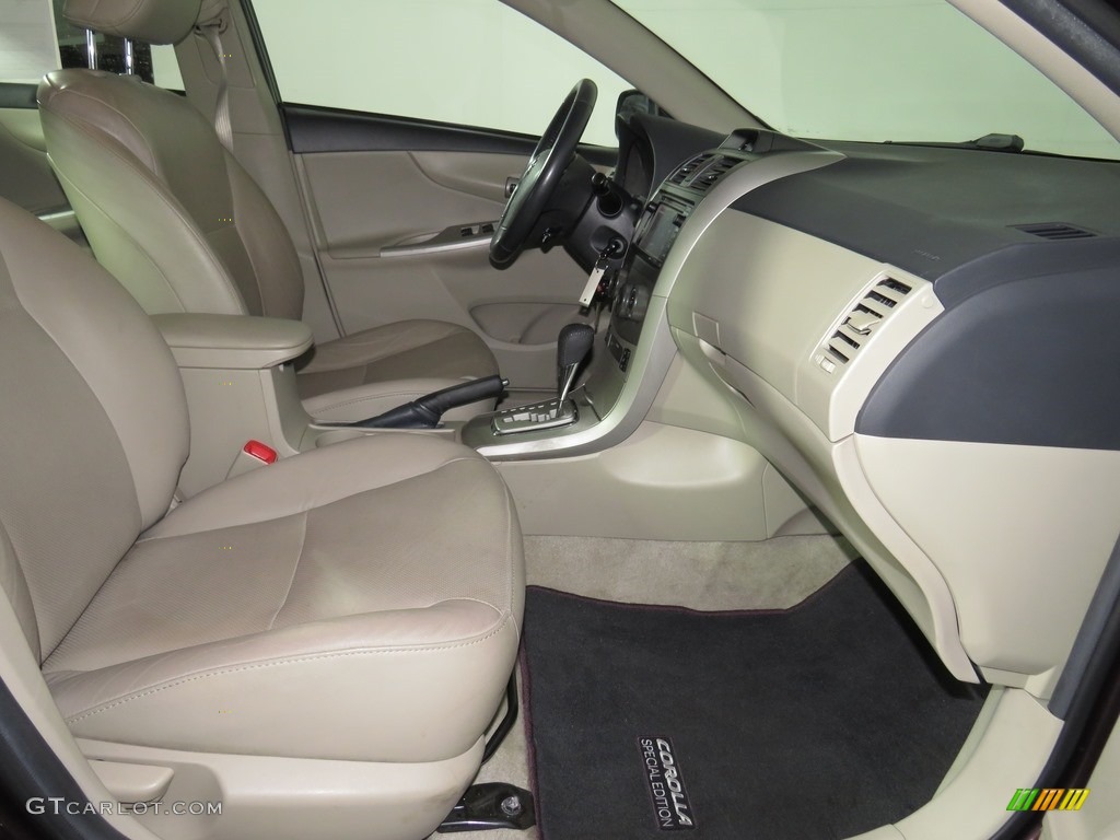2013 Corolla LE Special Edition - Black Currant Metallic / Bisque photo #16
