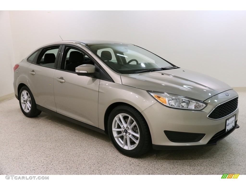 2016 Focus SE Sedan - Tectonic / Charcoal Black photo #1