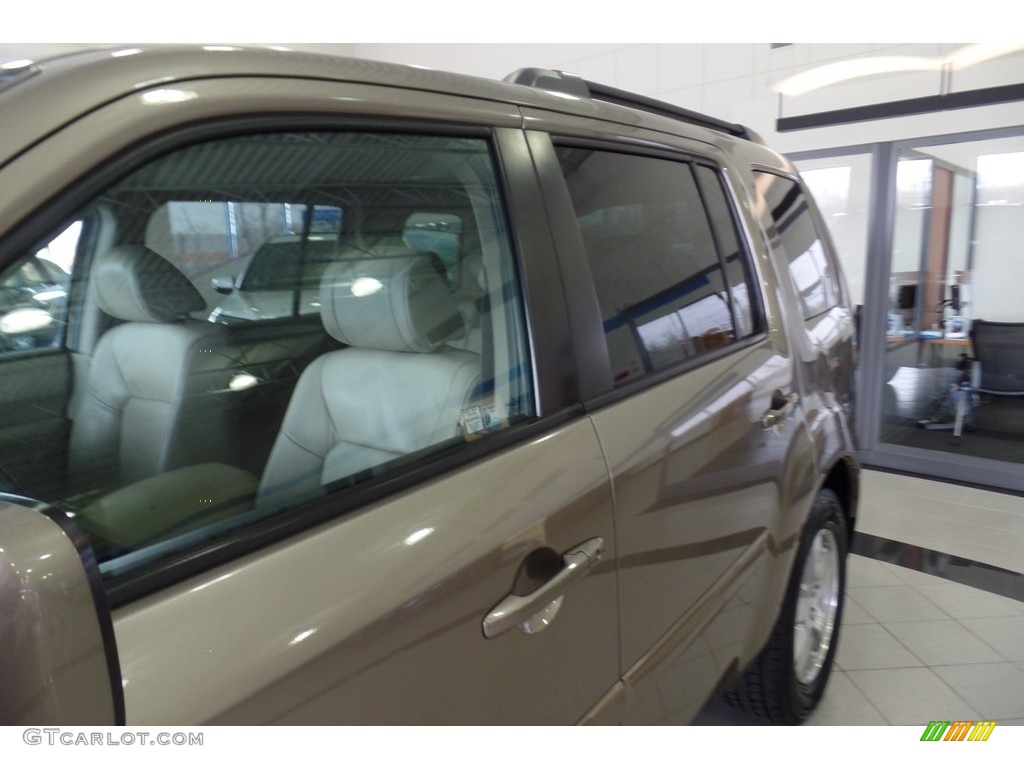 2011 Pilot EX-L 4WD - Mocha Metallic / Beige photo #8
