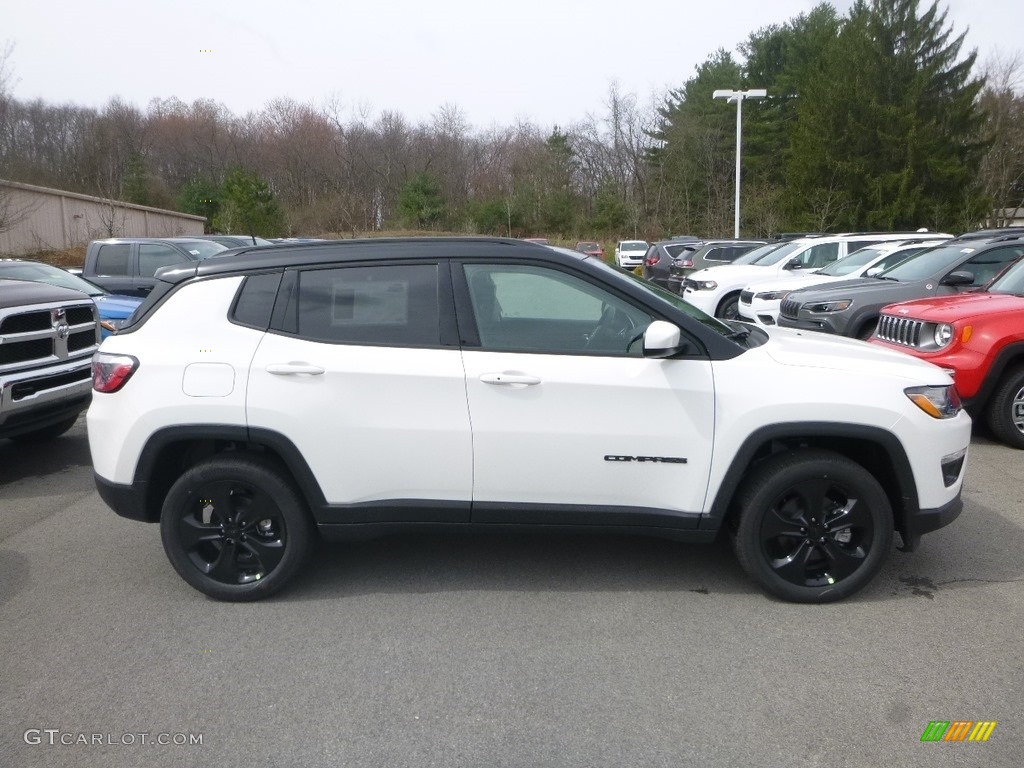 2019 Compass Latitude 4x4 - White / Black photo #6