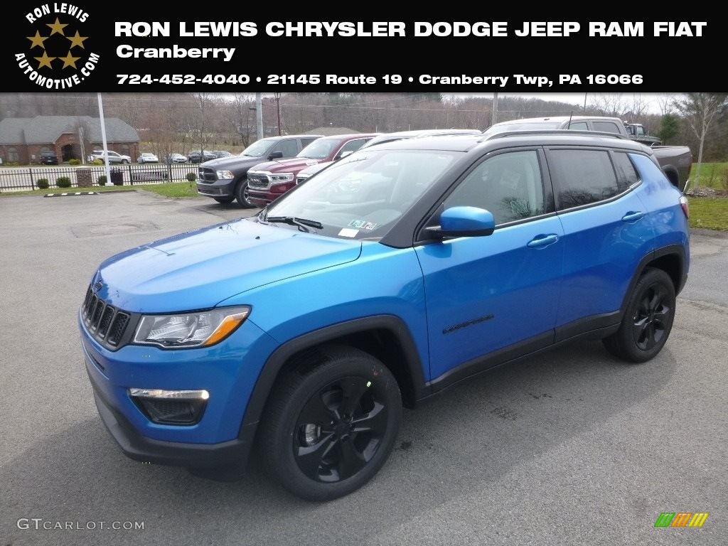 2019 Compass Latitude 4x4 - Laser Blue Pearl / Black photo #1