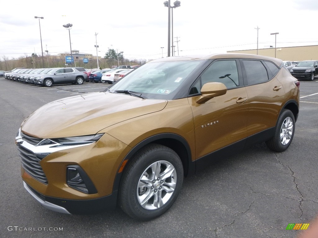 Sunlit Bronze Metallic 2019 Chevrolet Blazer 2.5L Cloth Exterior Photo #132764306