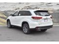 2019 Blizzard Pearl White Toyota Highlander XLE AWD  photo #3