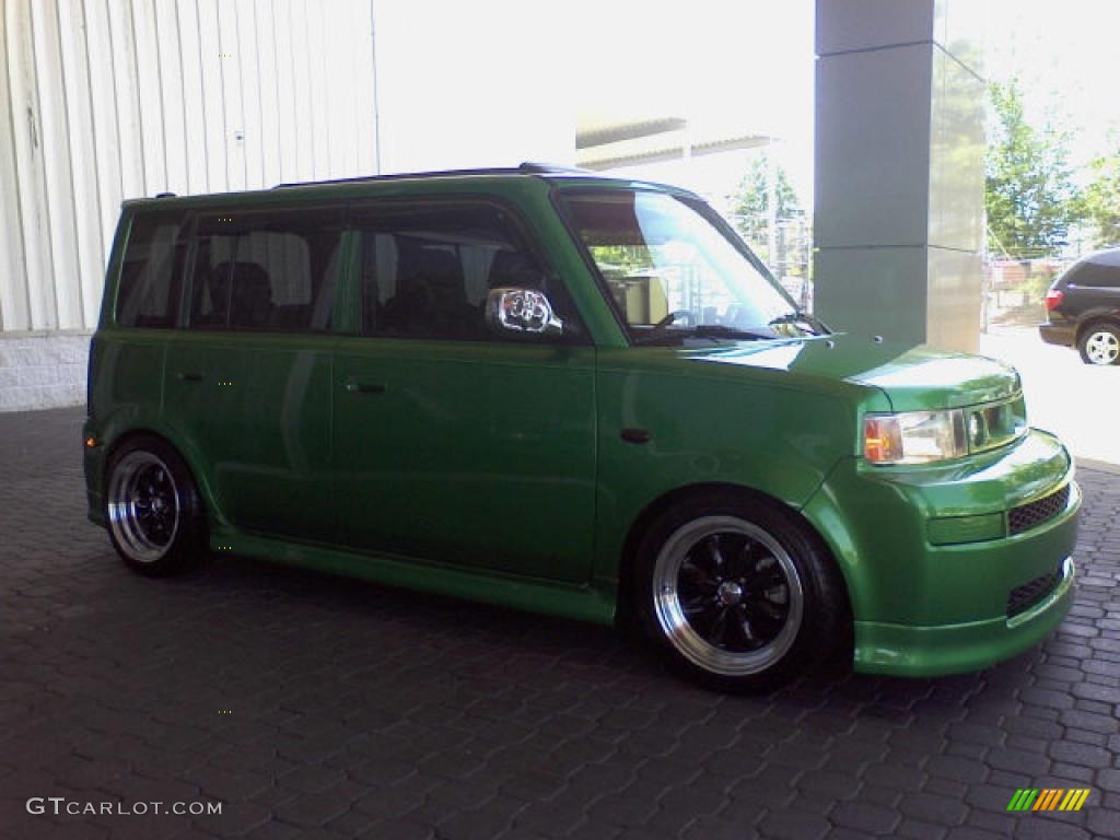2006 xB Release Series 3.0 - Envy Green / Dark Charcoal photo #4