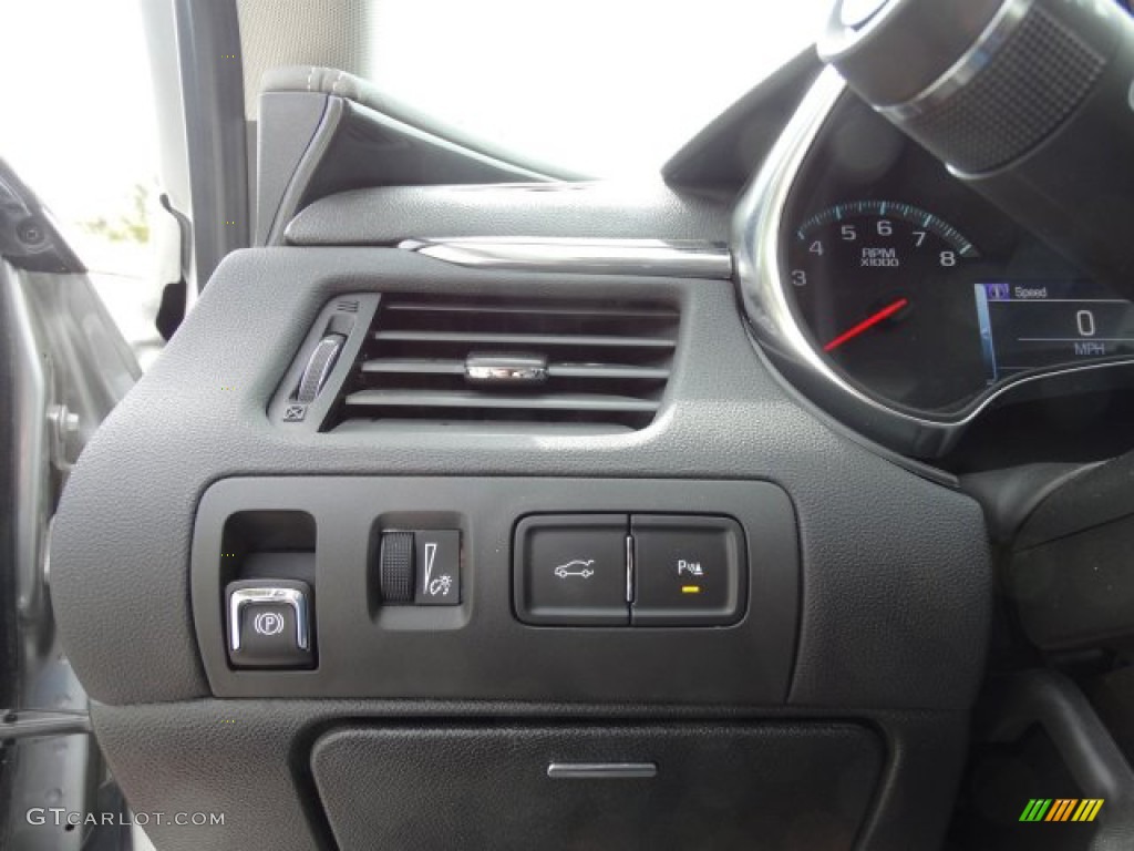 2019 Impala Premier - Silver Ice Metallic / Jet Black/­Dark Titanium photo #17