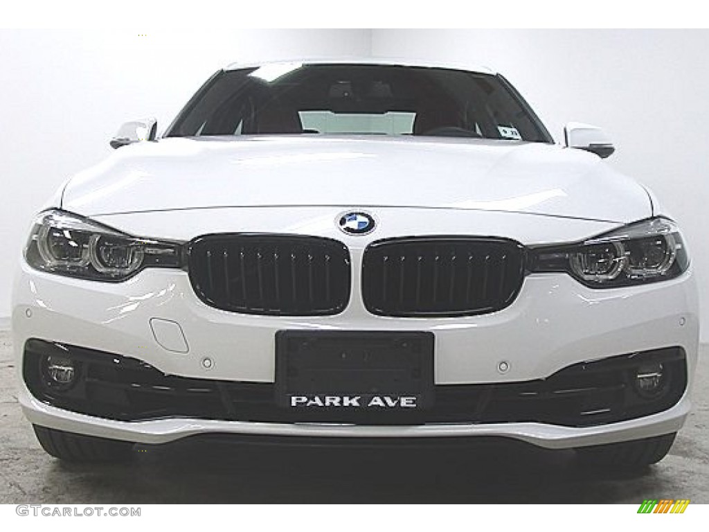 2018 3 Series 330i xDrive Sedan - Alpine White / Coral Red photo #2