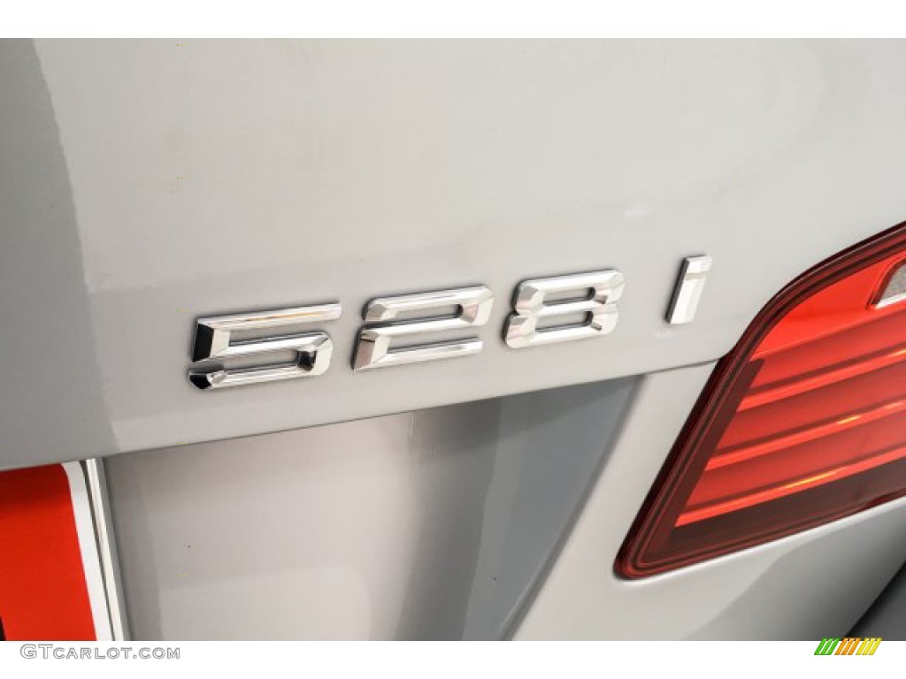 2016 5 Series 528i Sedan - Glacier Silver Metallic / Venetian Beige/Black photo #7