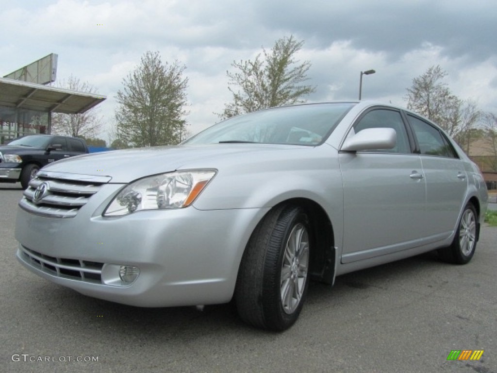 2005 Avalon Limited - Titanium Metallic / Light Gray photo #6