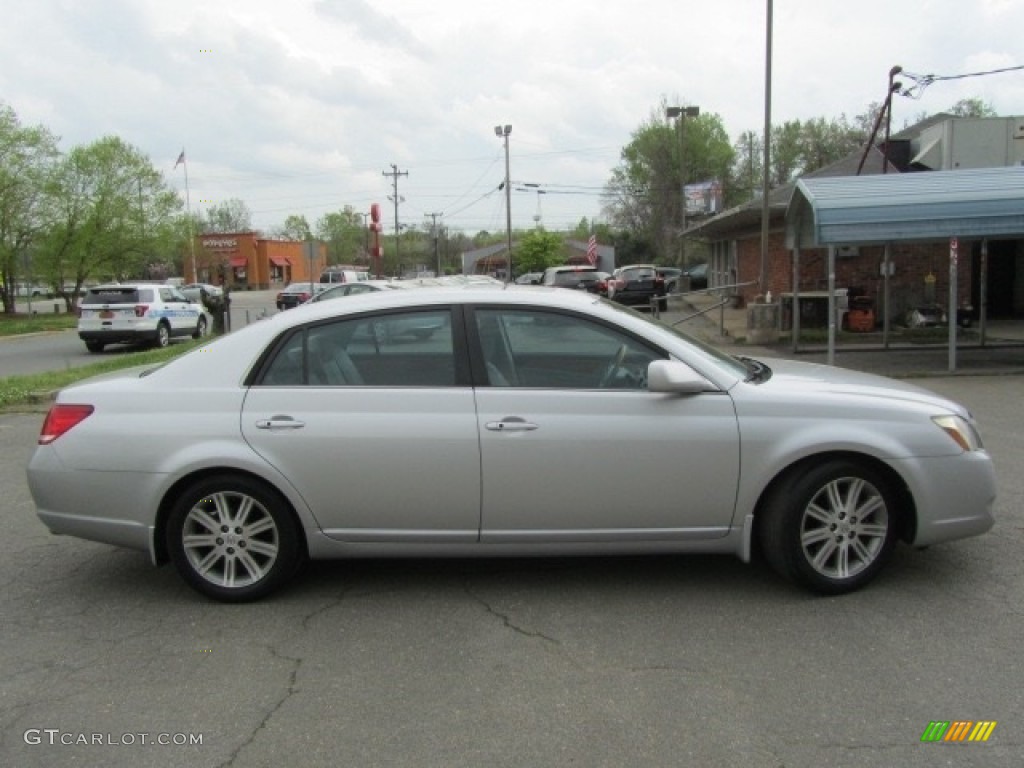 2005 Avalon Limited - Titanium Metallic / Light Gray photo #11