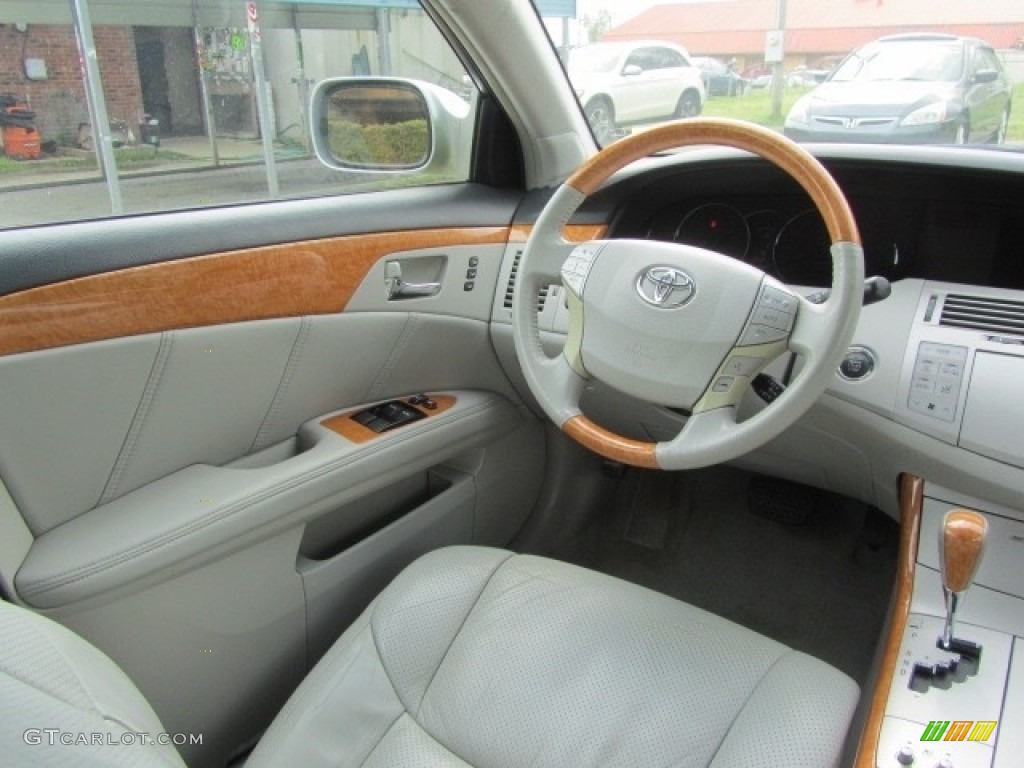 2005 Avalon Limited - Titanium Metallic / Light Gray photo #12